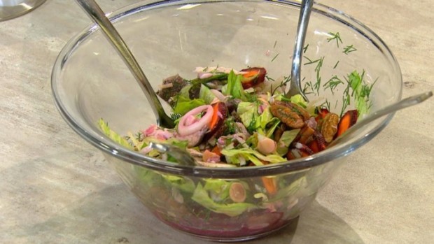 Köstlicher Fisch mit Urkarotten und knackigem Salat