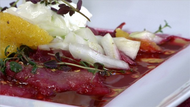 Marinierter Huchen mit roten Rüben und Fenchel