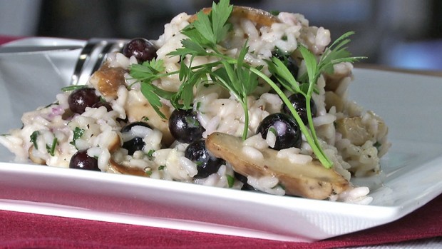 Steinpilzrisotto mit Heidelbeeren