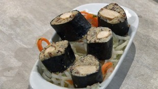 Chicken-Teryaki-Maki mit Rettich-Karotten Salat