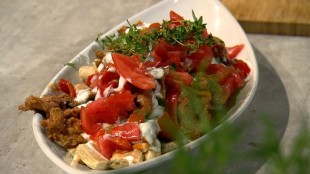 Iskender Kebab mit Fladenbrot