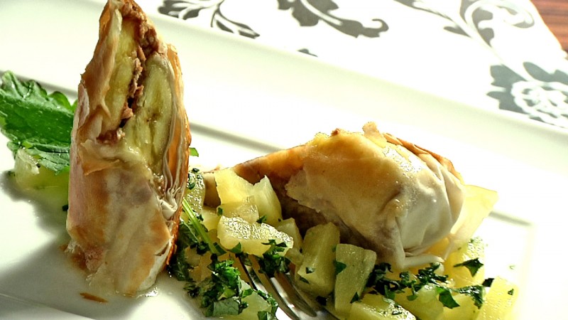 Banane mit Schnitten im Strudelblatt | Koch mit! Oliver