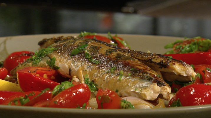 Gegrillte Makrelen mit Tomaten-Salsa | Koch mit! Oliver