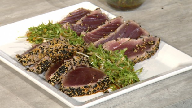 Thunfisch in Sesamkruste mit Friseesalat