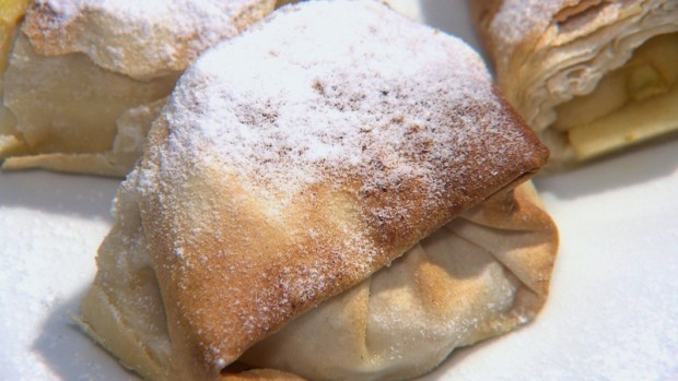 Traditioneller Apfelstrudel 